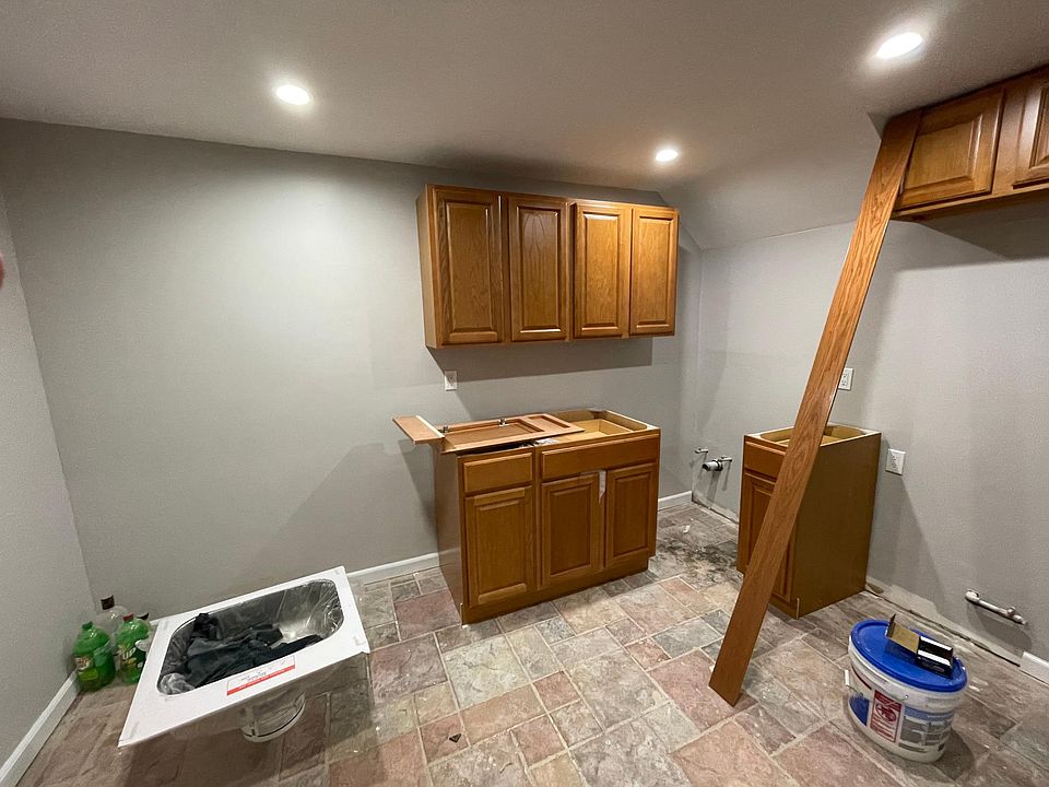 1st image of 75 Sandalwood Dr #1