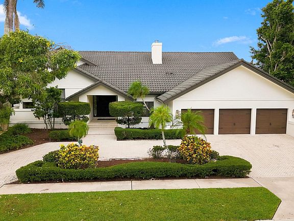 3rd image of 7082 Siena Court