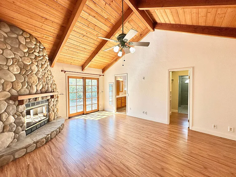 2573 Gum Tree Ln — Photo 46