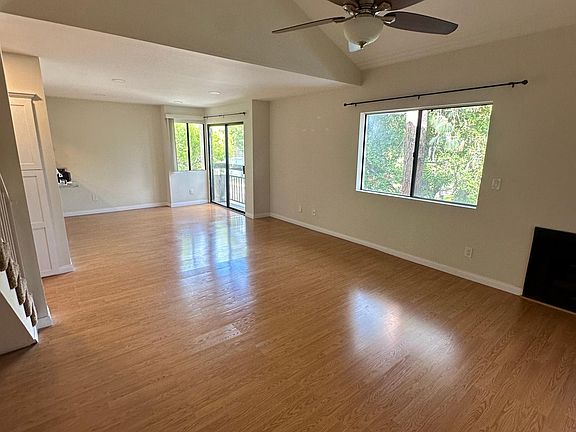 2nd image of 700 Palm Dr #202