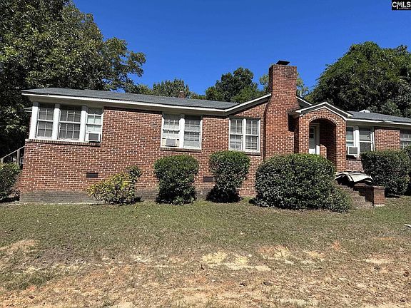 2nd image of 3900 Abingdon Rd