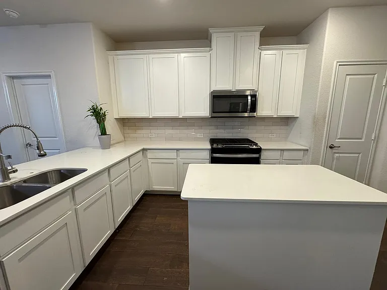 2916 Brady Starr Dr — Photo 12