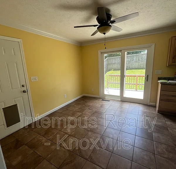 7728 Chapel Bend Dr — Photo 17