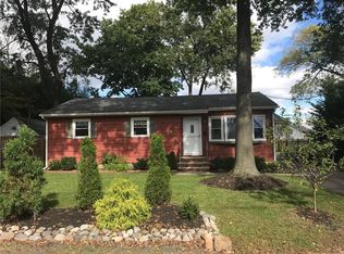 32 Volkmar Pl, Metuchen, NJ 08840