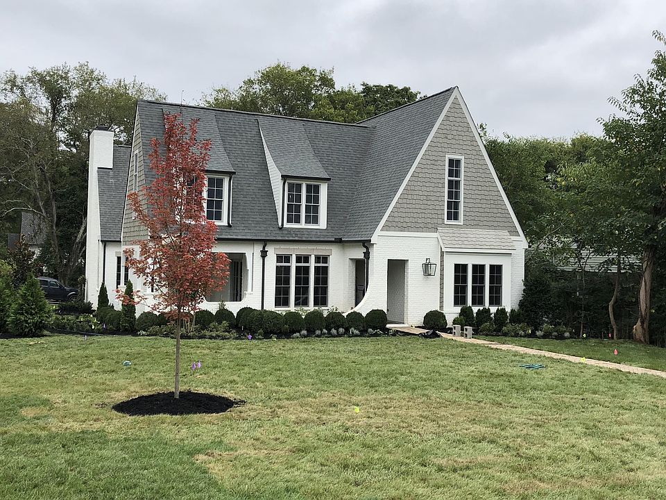 2nd image of 800 Wilson Blvd