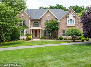 1653 White Pine Dr, Vienna, VA 22182