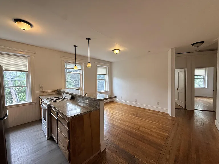 72 Kirkland St #31 — Photo 2