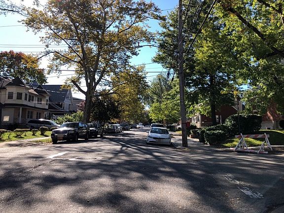 4th image of 94 Norwood Ave