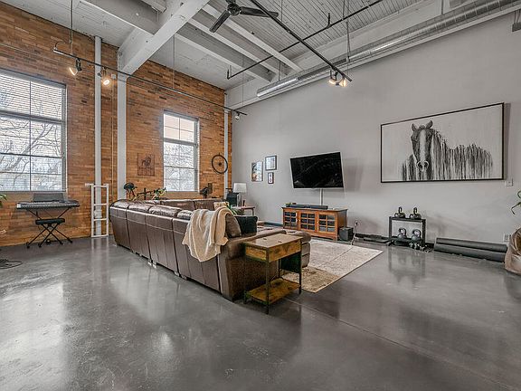 4th image of 201 Price Rd APT 111