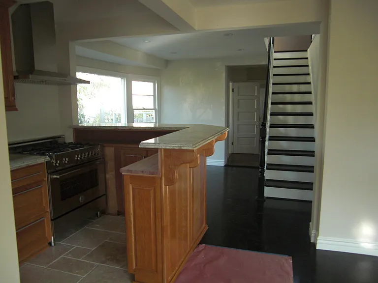 40 19th Ave — Photo 25