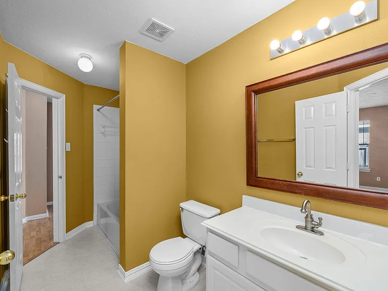7206 Hollow Field Ln — Photo 21