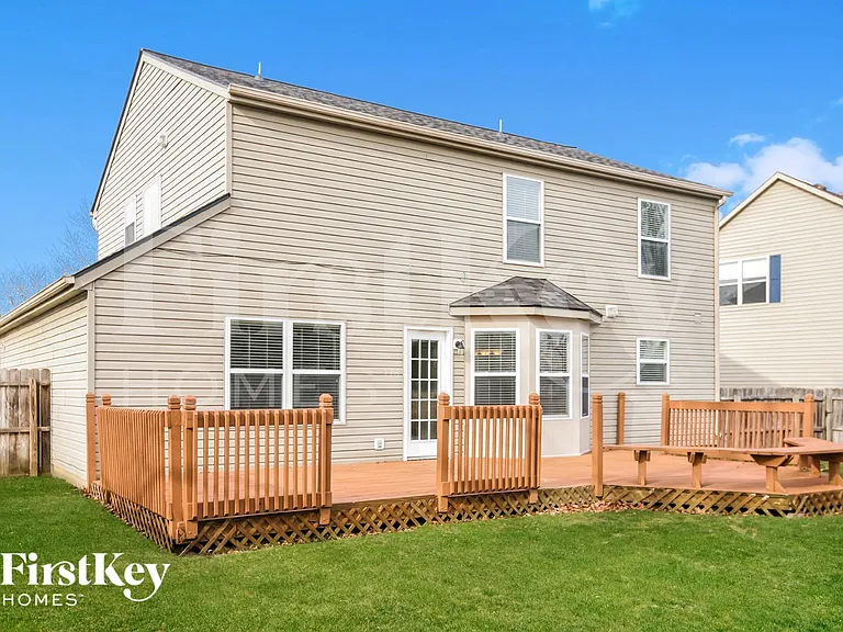 445 Winterwood Dr — Photo 14
