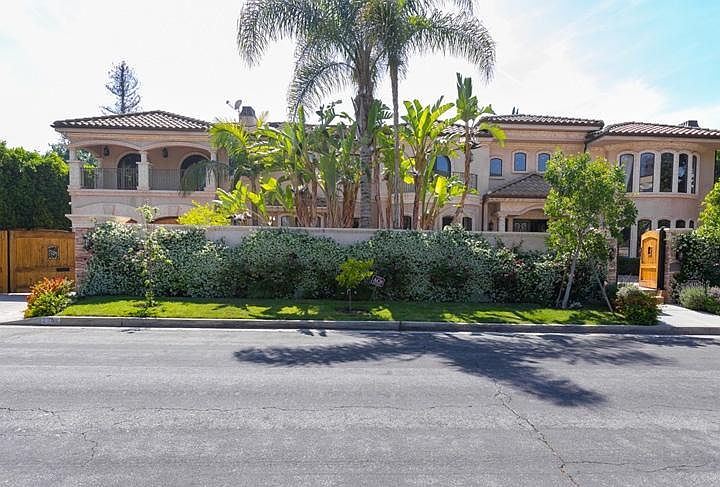1st image of 5359 Genesta Ave