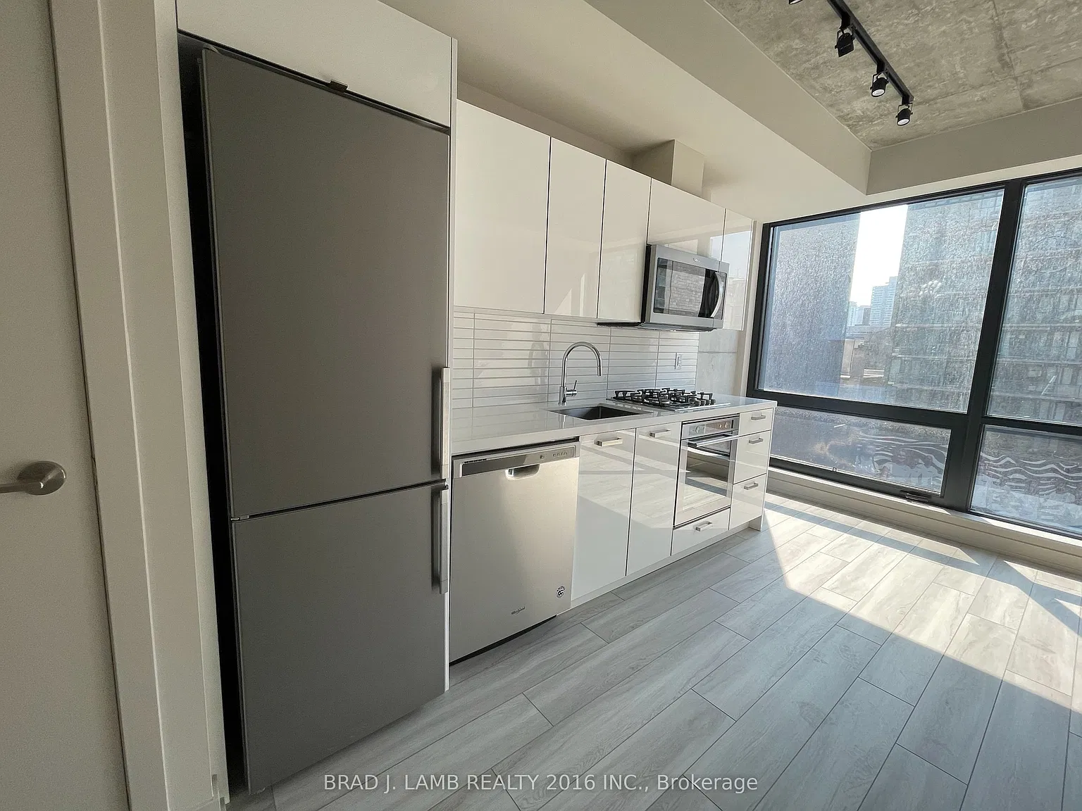 The Woodsworth — Photo 3