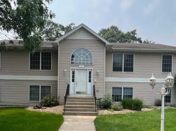 308 S Broad St APT 12, Griffith, IN 46319