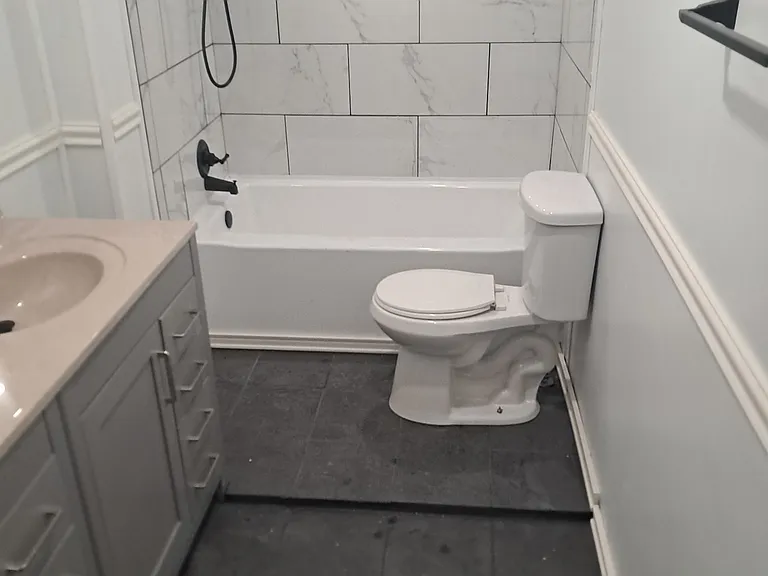 411 Noble St — Photo 27