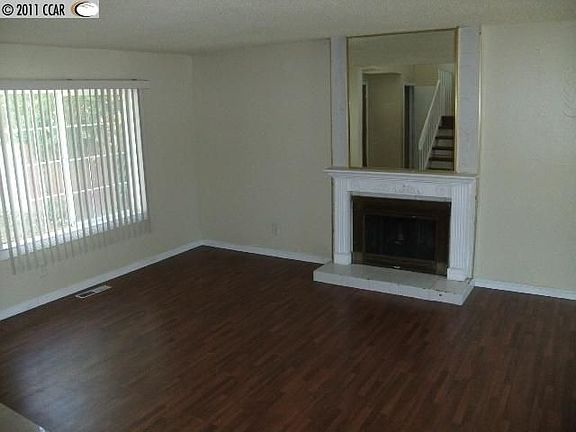 5th image of 32492 Deborah Dr