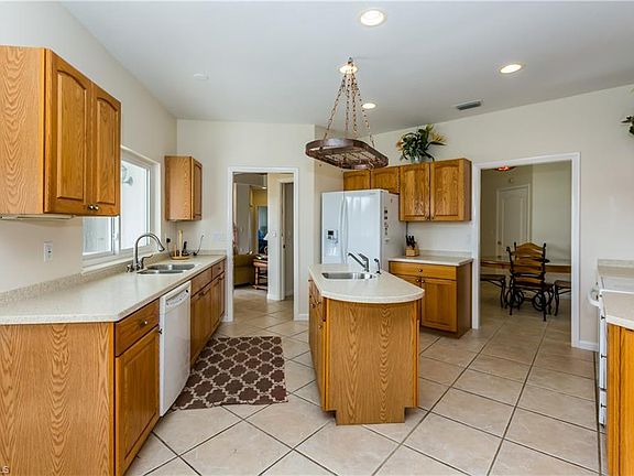 5th image of 1135 Vernon Pl