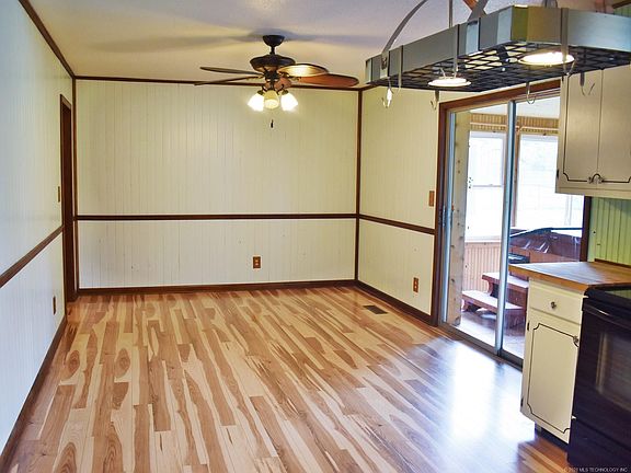 4th image of 302 S Mary Ave