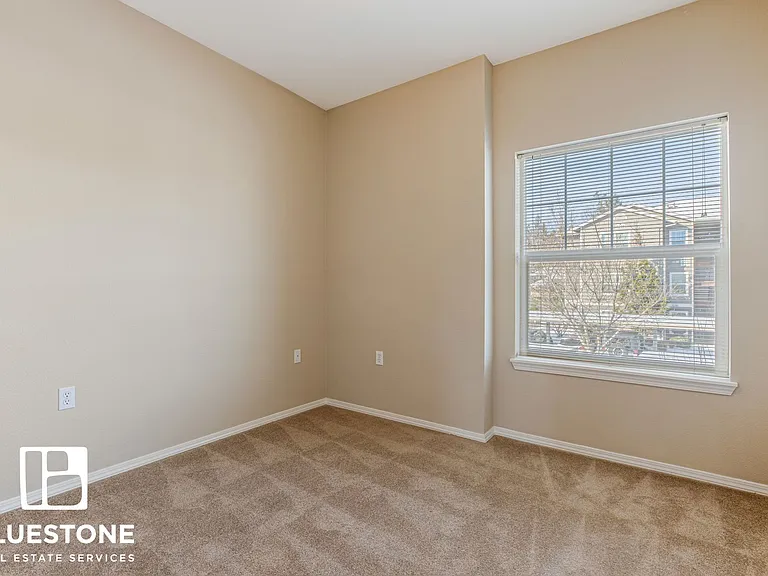 Hawk's Point Apartments — Photo 29