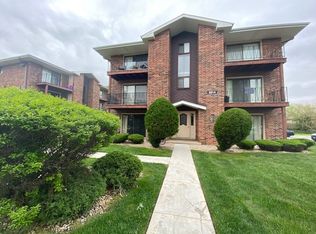 5914 Corey Ln #OAK, Oak Forest, IL 60452