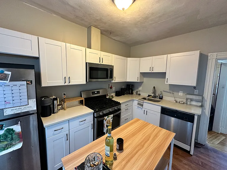 80 Hillside St #3 — Photo 2