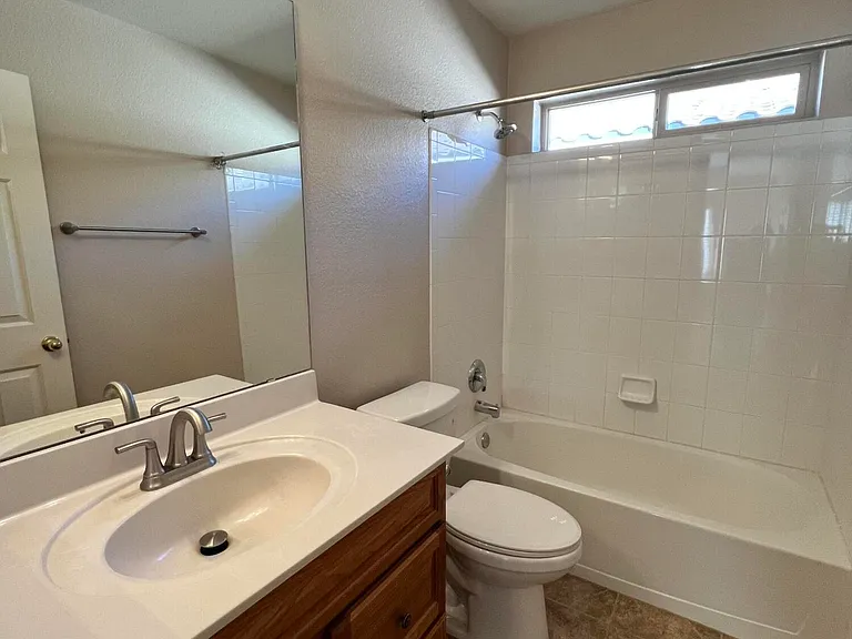 8820 N Mesquite Bluffs Pl — Photo 17