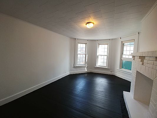 2nd image of 689 Humboldt St #1