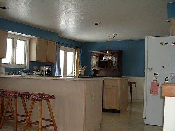 2nd image of 7201 W Greenview Dr