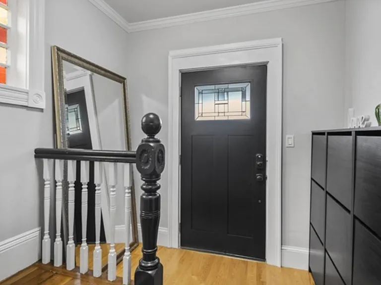 14 Everett St #2 — Photo 6