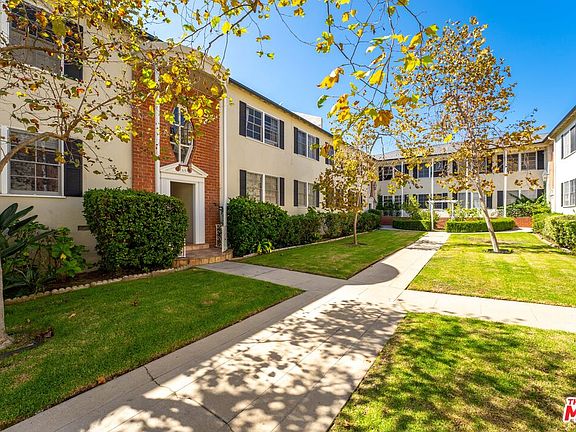 3rd image of 515 San Vicente Blvd #515C