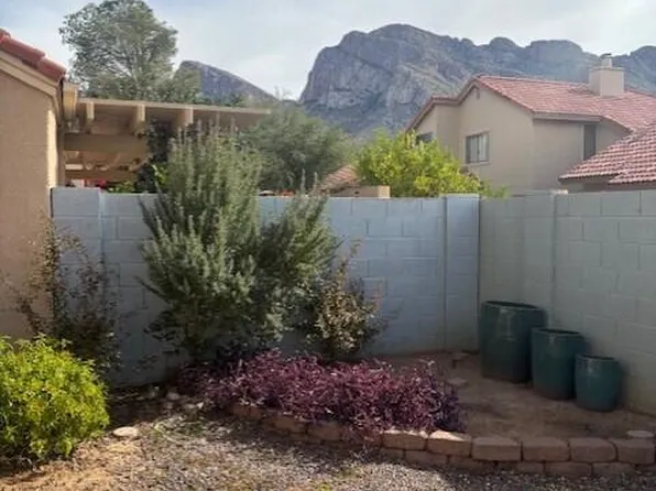250 E Fieldcrest Ln, Oro Valley, AZ 85737