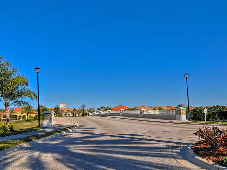 1498 Ernesto Dr — Photo 65
