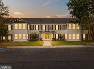 6704 Holly Farm Ln UNIT 104, Warrenton, VA 20187