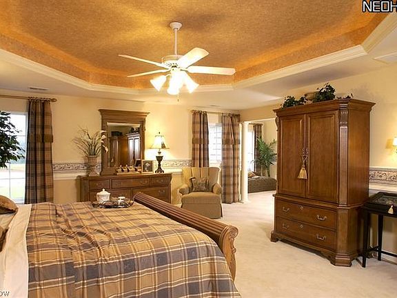 5th image of 8897 Chinaberry Cir N