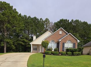 12387 Riviera Dr, Fayetteville, GA 30215