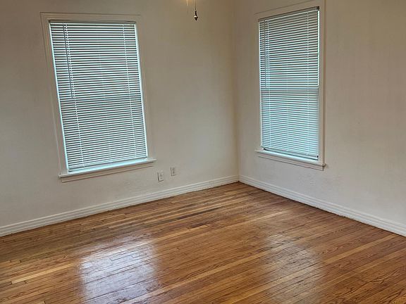2nd image of 1703 Montrose Dr