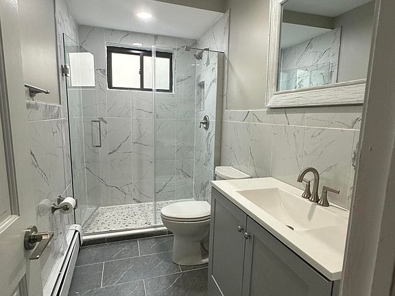 3rd image of 312 Elverton Ave #1