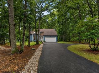 27 Walden Dr, South Easton, MA 02375