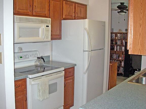 Kitchen Side 1