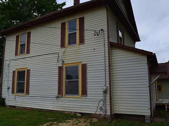 5th image of 401 N Garfield St