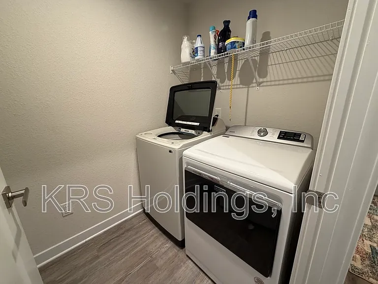 1730 Watershed Ct — Photo 15