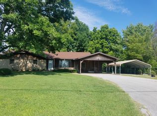 1950 N Dogwood St, Siloam Springs, AR 72761