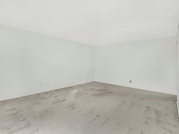 5th image of 10104 W 96th St APT F