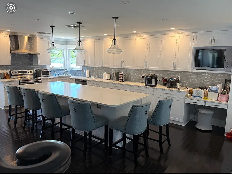 5 Norma Ln — Photo 2