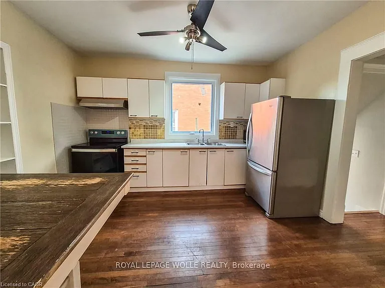 408 Wellington St N #2 — Photo 8