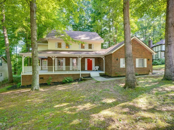 6 Red Fern Cir, Johnson City, TN 37604