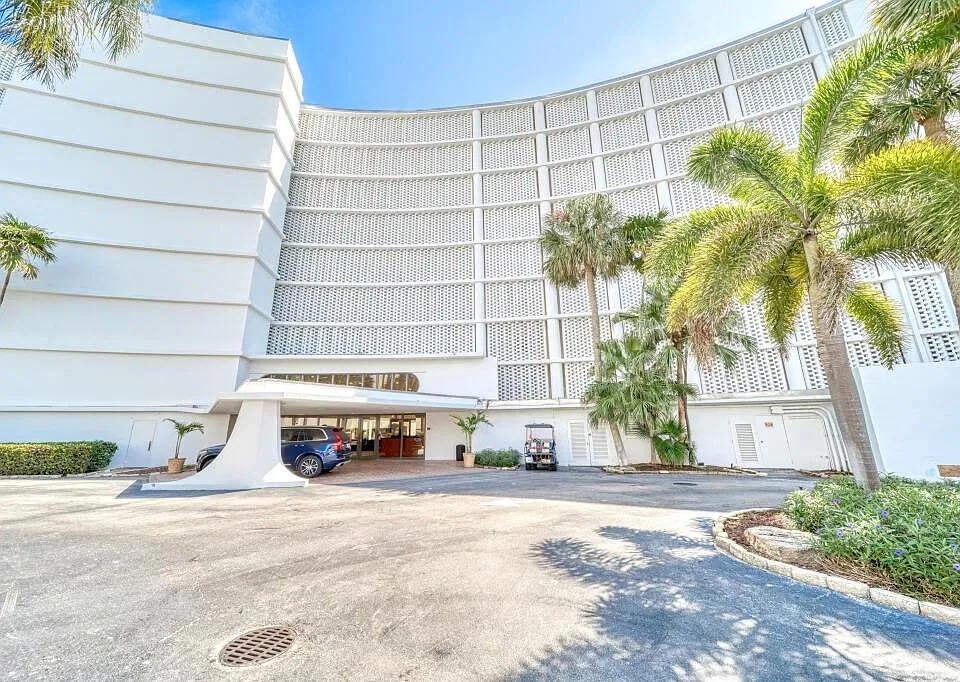 3590 S Ocean Blvd #207