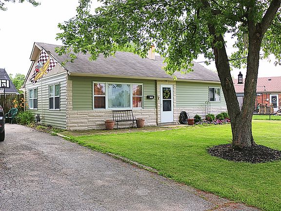 2nd image of 103 Bentwood Dr