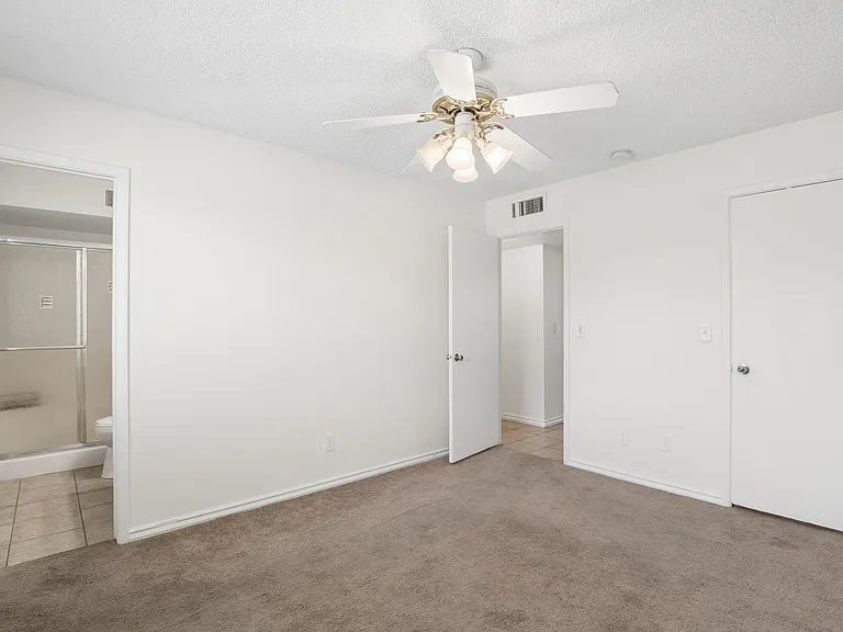 737 W El Prado Rd — Photo 15